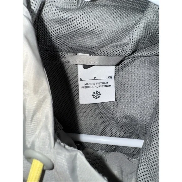 NIKE Windrunner Windbreaker M-size Jacket Black/Olive - Picture 3 of 4